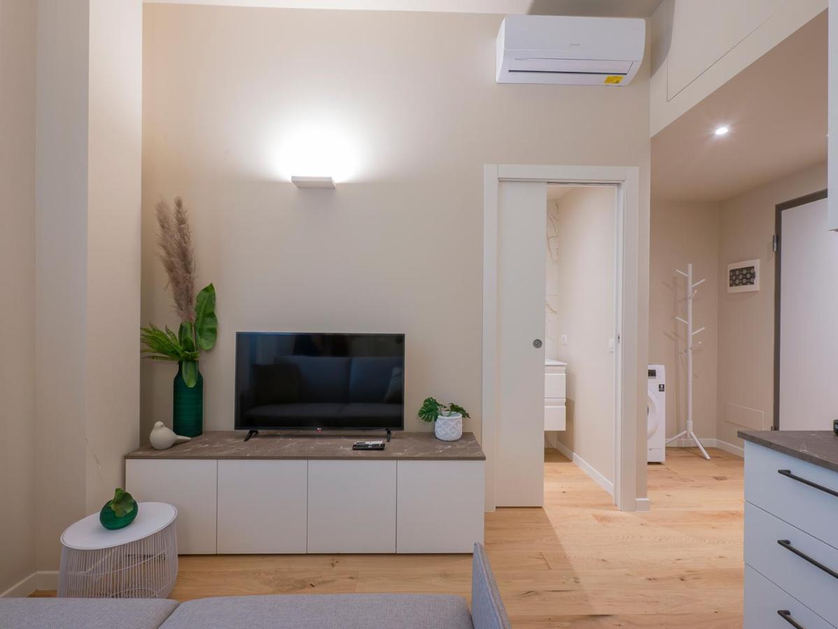 I Host Apartment - Ranzoni 1 Milán Exteriér fotografie